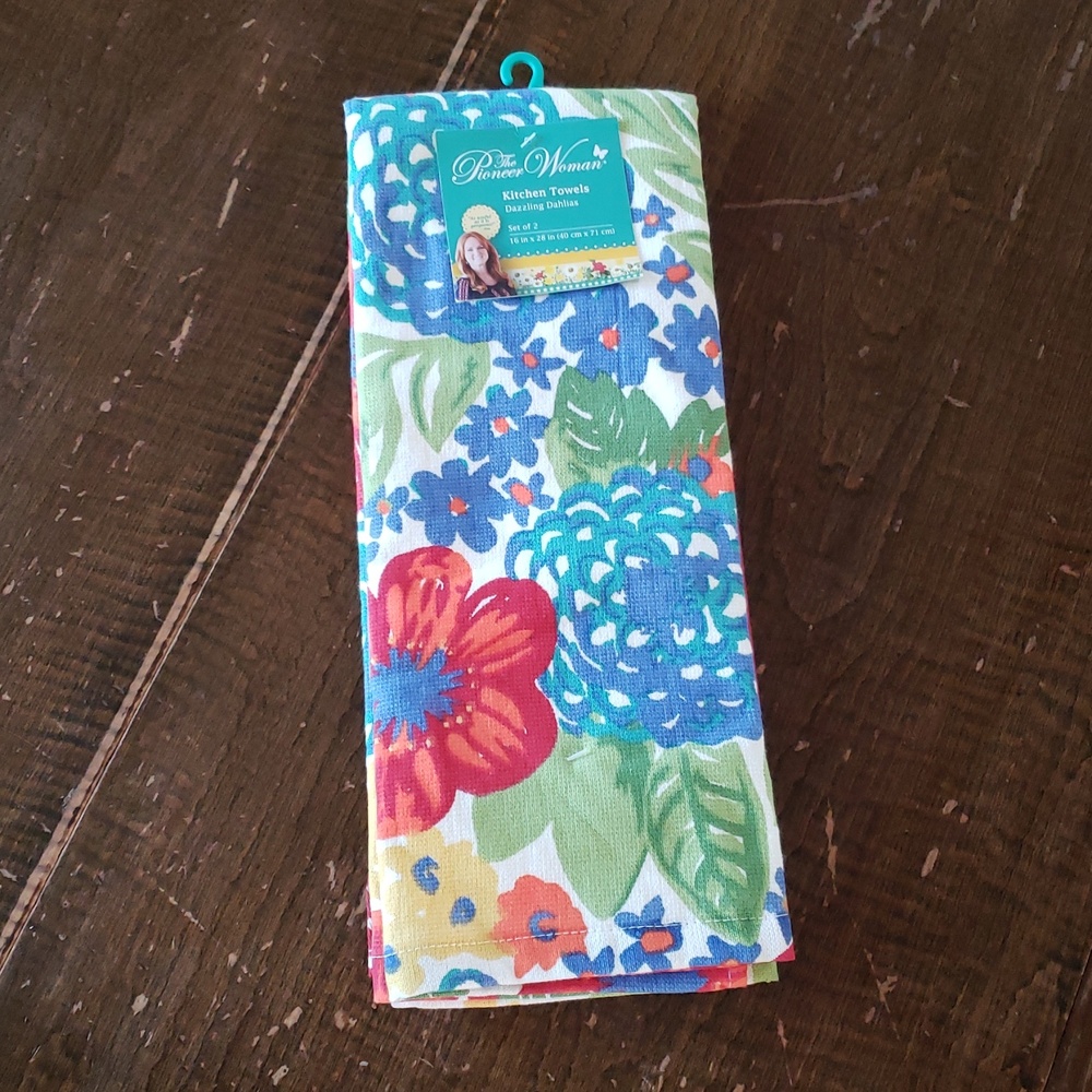 The Pioneer Woman Blue & Green Dazzling Dahlias Kitchen Towels - Set of 2